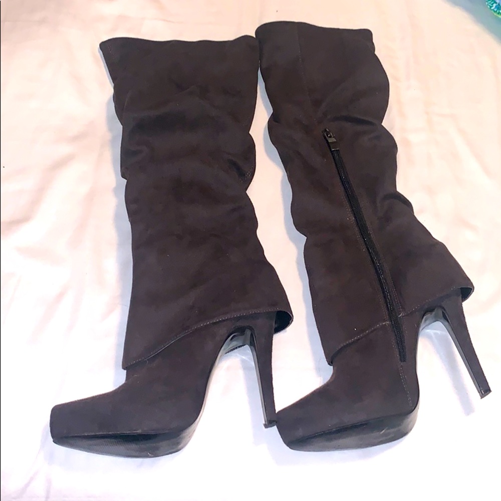 Jeffery Tyler below the knee heeled boots